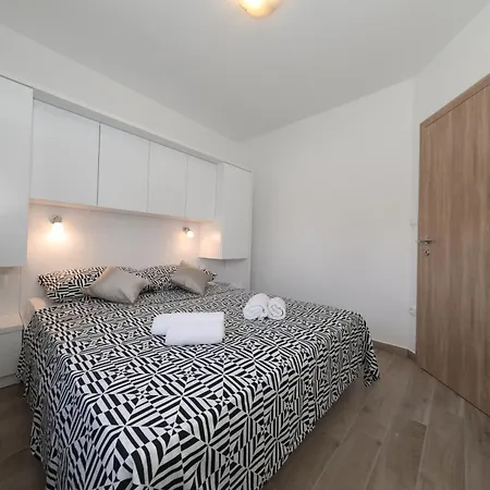With Swimming Pool Seline, Paklenica - 25503 Apartamento