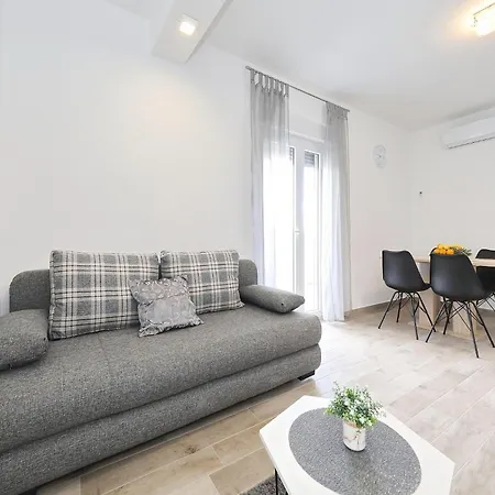 With Swimming Pool Seline, Paklenica - 25503 Apartamento *